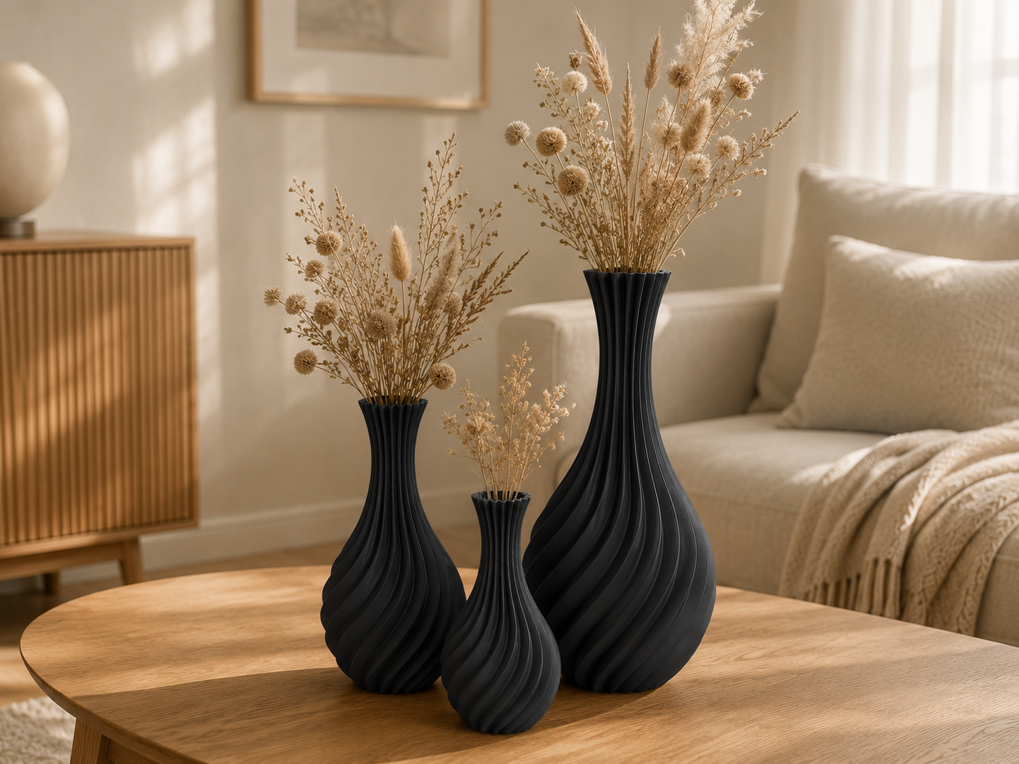 Minimalistische Vase Forma Elira aus nachhaltigen Rohstoffen, elegant und umweltfreundlich verpackt