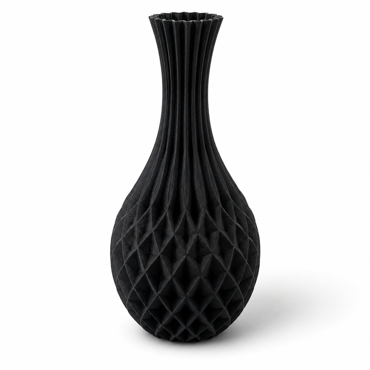 Moderne Vase Forma Kairo aus nachhaltigen Materialien auf Sideboard in Deutschland hergestellt